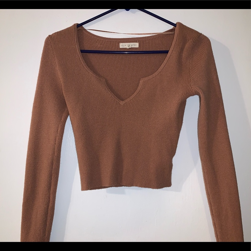 Used like new. Crop top long sleeve.Pacsun La Hearts size M